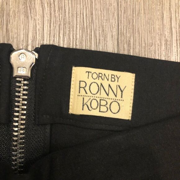 TORN by RONNY KOBO Geneva Skinny Zipper Ankle High Waist Pants Size XS - Picture 7 of 8